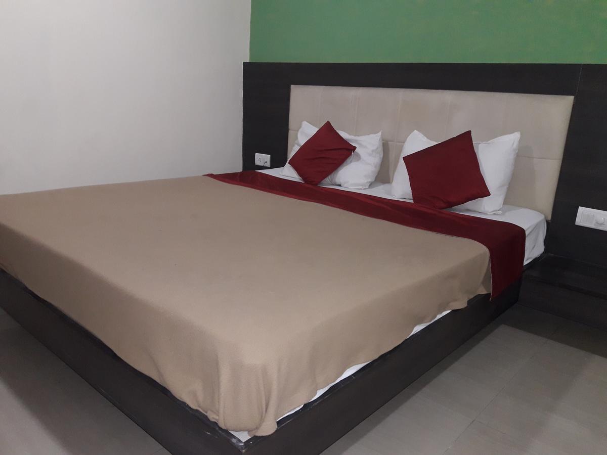 Vijaya Lakshmi Residency Hotel Bangalore Exterior photo