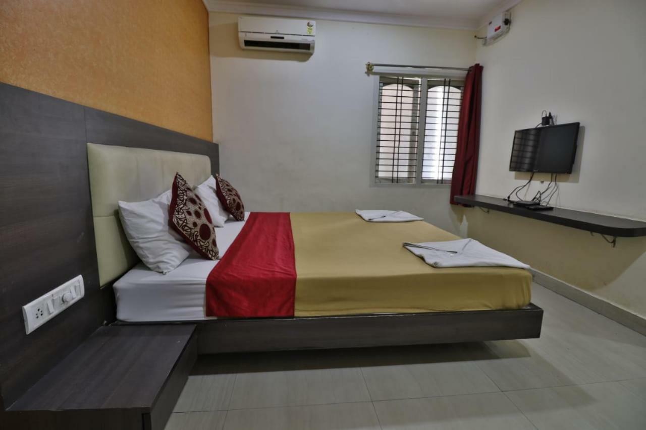 Vijaya Lakshmi Residency Hotel Bangalore Exterior photo